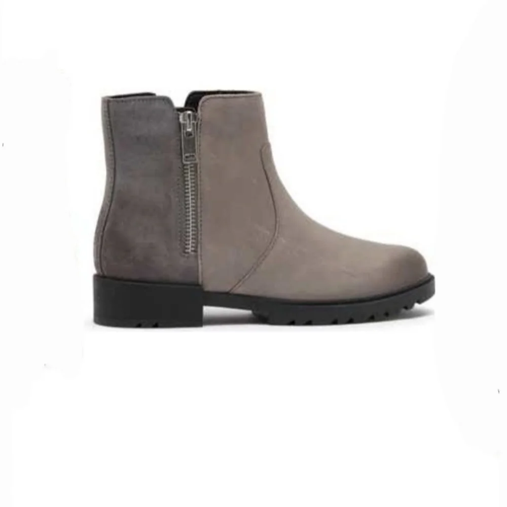 SOREL Emelie II Waterproof Leather Chelsea Boot - Picture 2 of 8